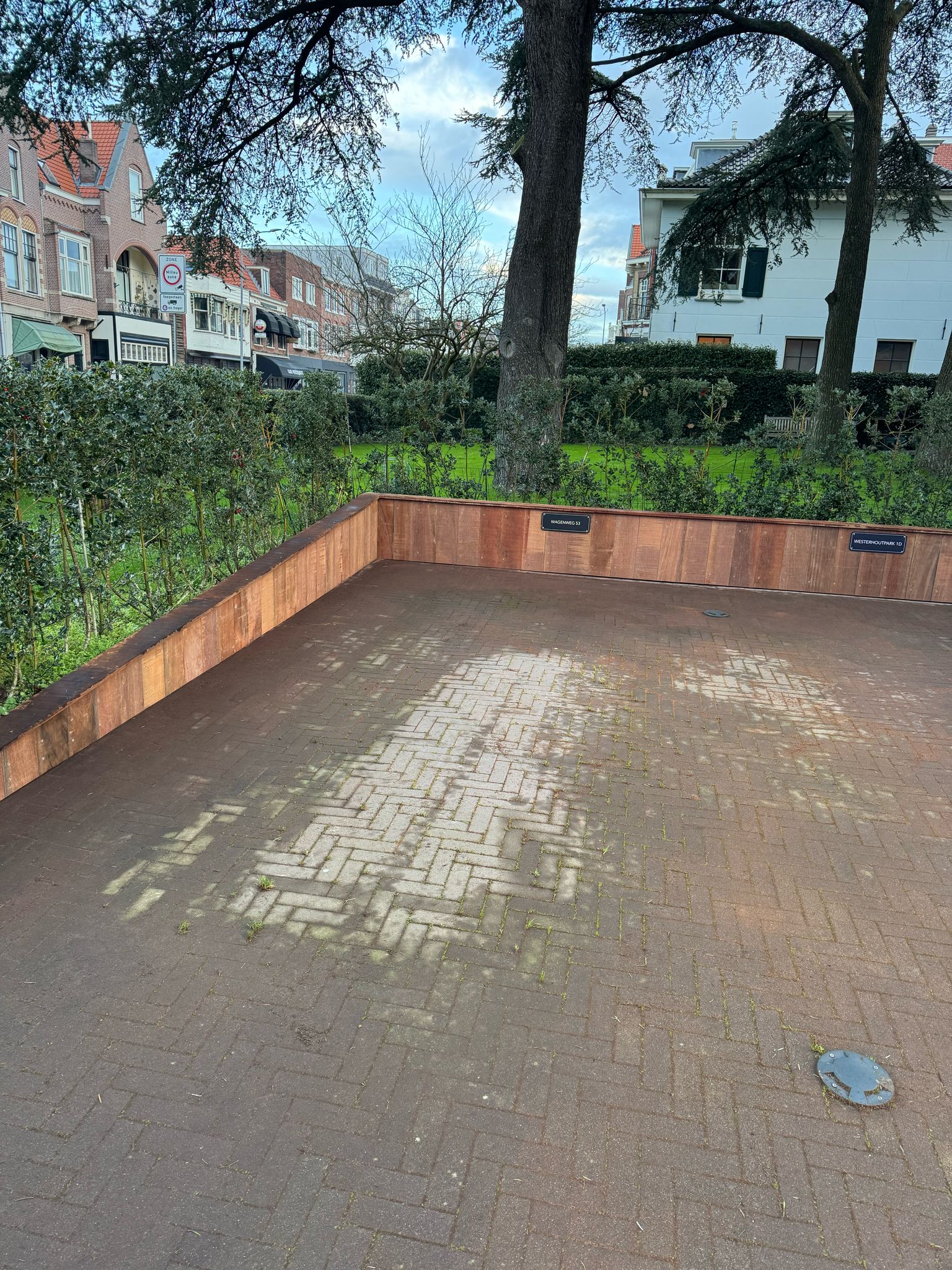 parkeerplaats lambrisering